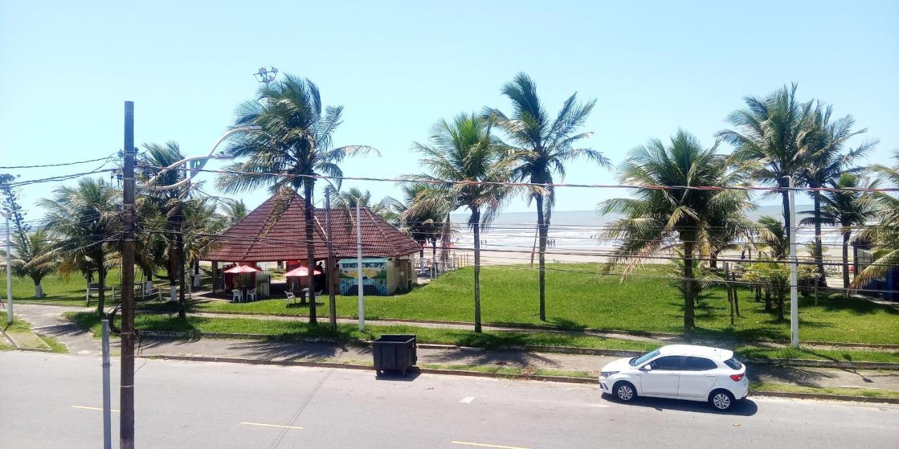 Apto Aluguel Na Temporada Pe Na Areia Peruibe Sp المظهر الخارجي الصورة